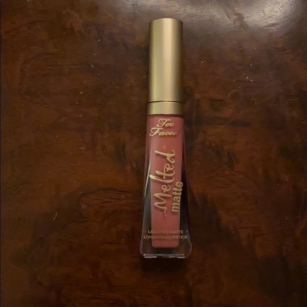 Too Faced Melted Matte liquid lipstick in sell out